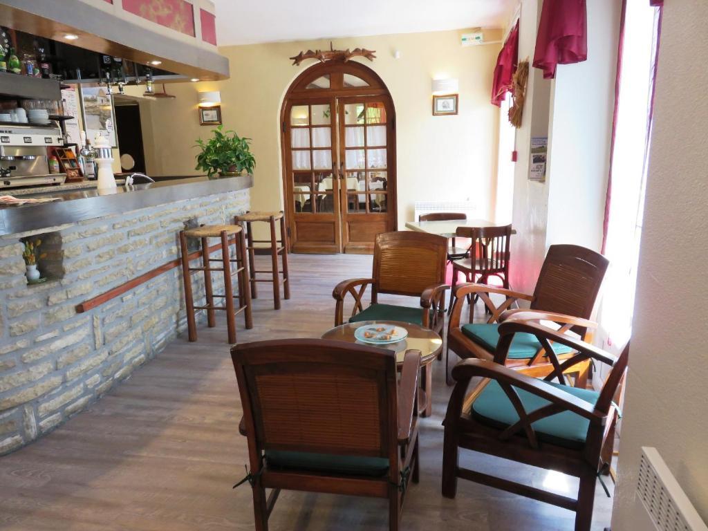 Le Relais Du Pont De Rhodes Hotel Frayssinet Eksteriør billede